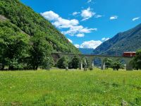 Fahrt mit dem Bernina-Express (Kreisviadukt von Brusio)