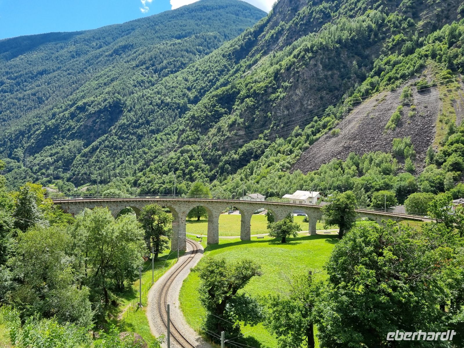 Fahrt mit dem Bernina-Express (Kreisviadukt von Brusio)