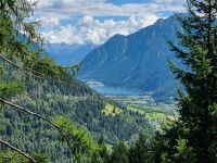 Fahrt mit dem Bernina-Express (Blick ins Val di Poschiavo mit dem Lago di Poschiavo)