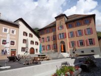 Dorfplatz, Zuoz, Schweiz