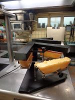 Raclette im Restaurant Furi, Zermatt, Schweiz