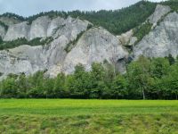 Fahrt mit dem Glacier-Express (entlang des Vorderrheins... - Rheinschlucht)