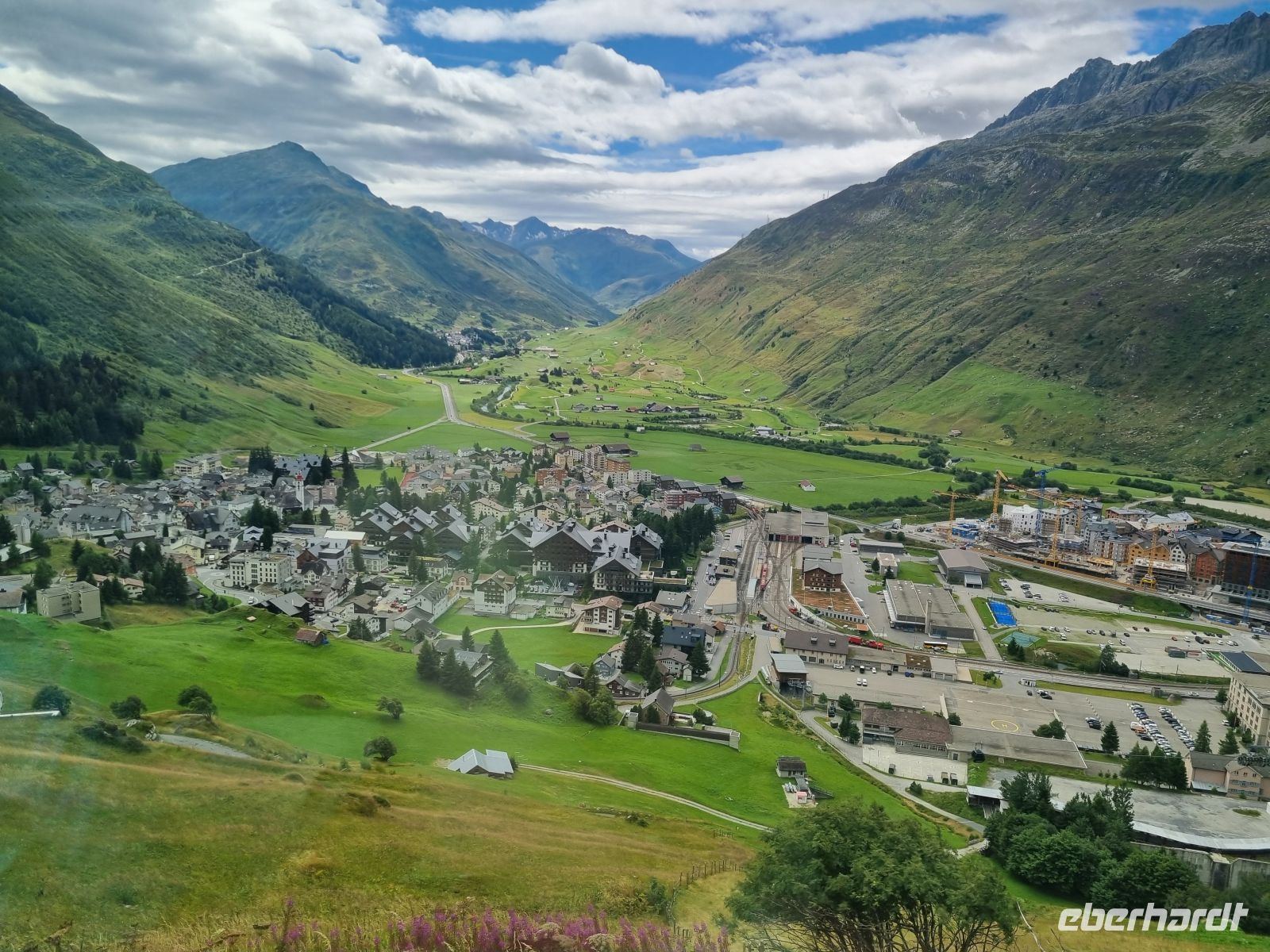 Fahrt mit dem Glacier-Express (Andermatt)