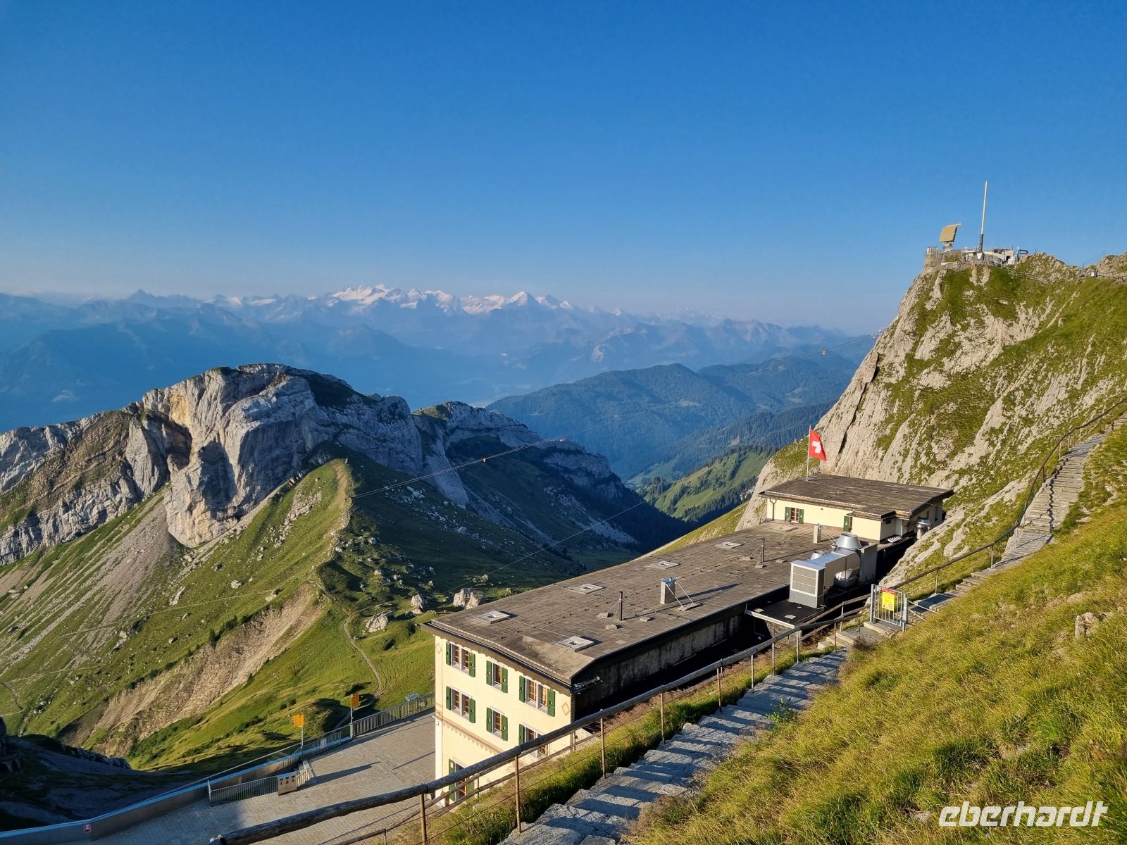 Morgenstimmung auf dem Pilatus-Kulm...
