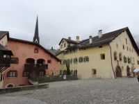 077 Engadinrundfahrt - Spaziergang durch Zuos mit typischen Engadiner Häusern ganz traditionell
