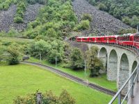 Fahrt mit dem Bernina-Express (Kreisviadukt von Brusio)