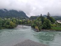 Fahrt mit dem Glacier-Express... (Vereinigung von Vorder- und Hinterrhein bei Reichenau)