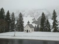 Fahrt mit dem Glacier-Express von Andermatt nach Disentis... 
