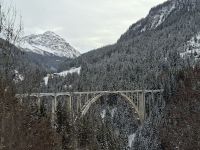 Fahrt mit der Arosa-Bahn von Arosa nach Chur... (Langwieser Viadukt)