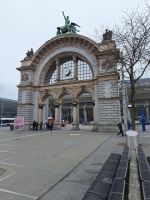 Das Eingangsportal des Bahnhofs