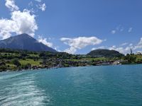 Schifffahrt auf dem Thunersee (Faulensee mit dem Berg Niesen) &ndash; &copy; Katrin Deutschbein (Eberhardt TRAVEL)