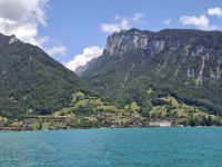 Schifffahrt auf dem Thunersee (Merligen mit dem Niederhorn) &ndash; &copy; Katrin Deutschbein (Eberhardt TRAVEL)