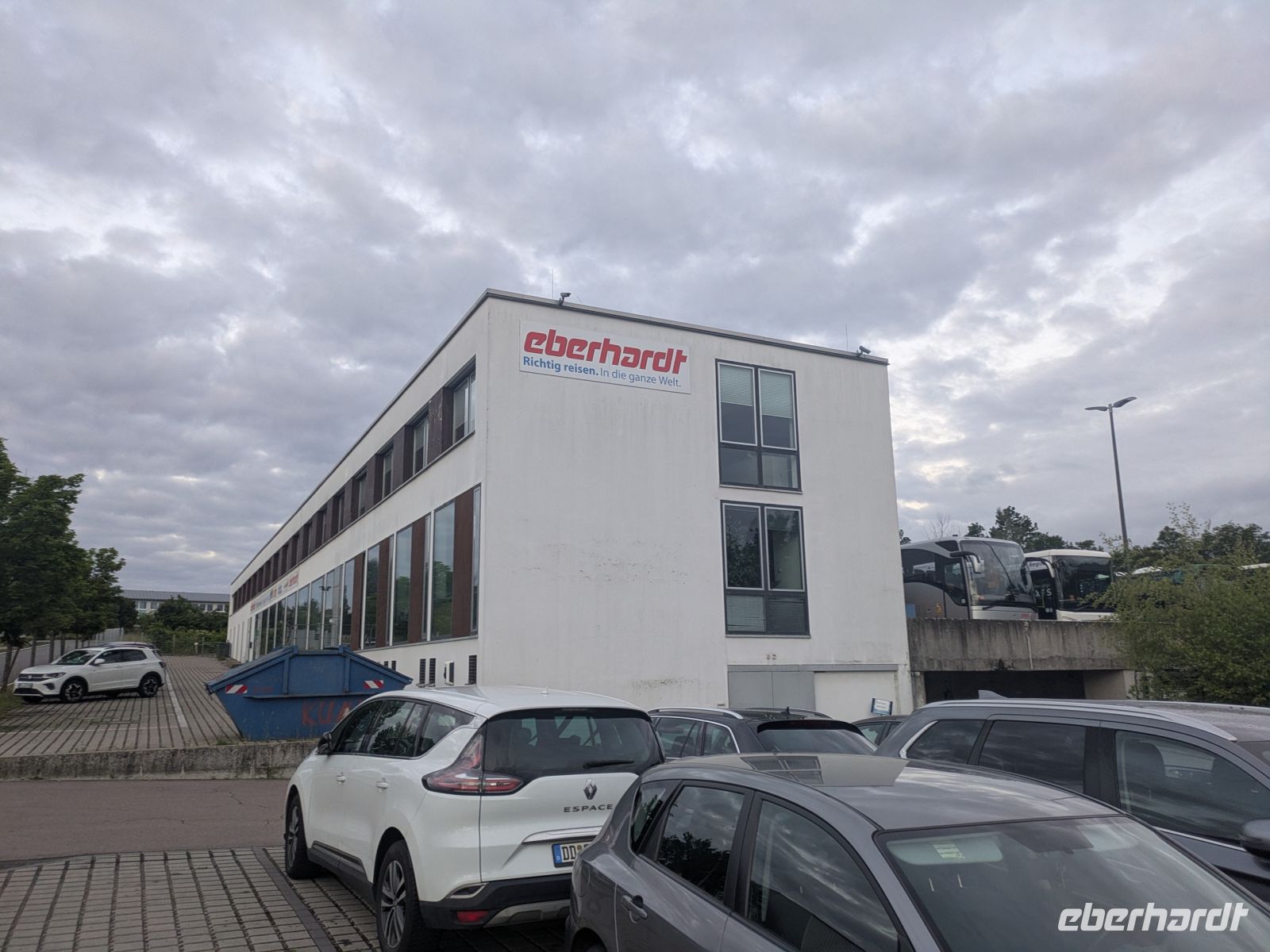 5 Uhr Abfahrt bei Eberhardt Travel &ndash; &copy;  (Eberhardt TRAVEL)