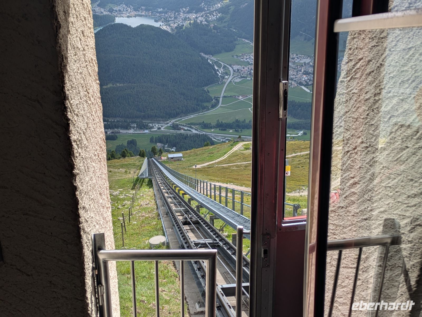 Standseilbahn auf den Muottas Muragl  &ndash; &copy;  (Eberhardt TRAVEL)