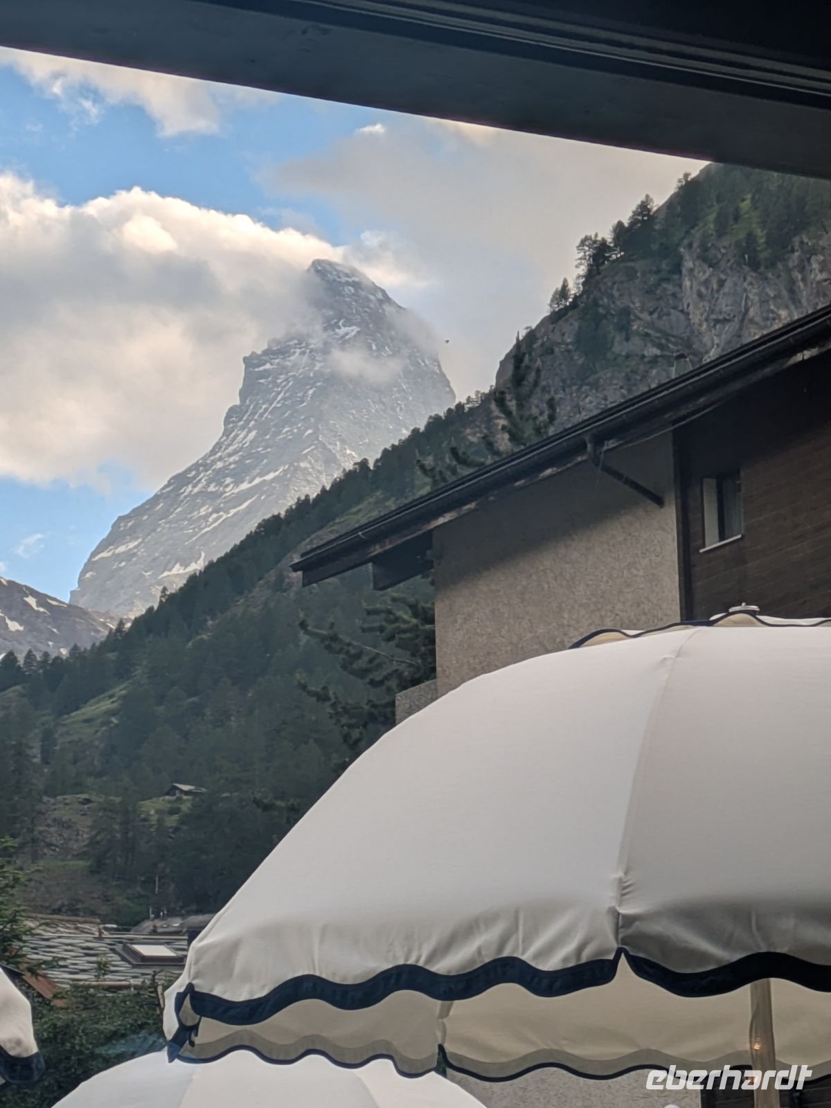 Blick auf das Matterhorn vom Speisesaal &ndash; &copy;  (Eberhardt TRAVEL)