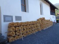 an der Kirche, Leissigen, Schweiz &ndash; &copy; Saskia Pinnow (Eberhardt TRAVEL)