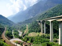 Reise im Gotthard-Express, im Tessin &ndash; &copy; Steffen Mucke (Eberhardt TRAVEL)
