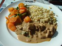 Mittagessen im Glacier-Express