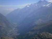 Blick vom Matterhorn-Express auf Zermatt