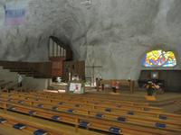 In der Felsenkirche in Raron