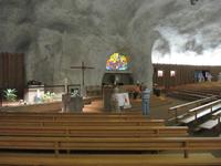 In der Felsenkirche in Raron