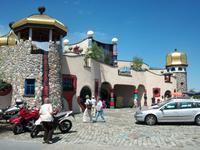 Hundertwasser- Markthalle Altenrhein