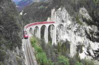 Landwasserviadukt bei schönem Wetter