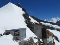 472  Auf dem Jungfraujoch -Blick vom Plateau zur Sphinx