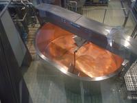 wir sehen den großen Entrahm-Bottich