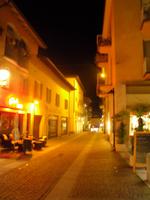 abendlicher Spaziergang in der Altstadt von Ascona