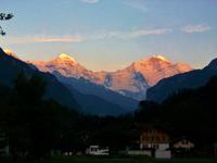 Mönch und Jungfrau im Alpenglühen