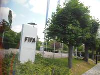 Stadtrundfahrt in Zürich_Stop bei der Fifa 
