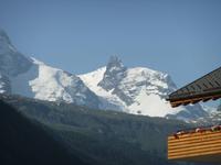Blick von Täsch zum Kleinen Matterhorn