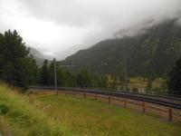 Bernina Linie mit Morteratschgletscher im Nebel 