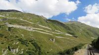 121 Fahrt mit der Furka-Dampfbahn - Blick zur Grimselstrasse