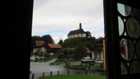 272 Flüeli-Ranft Blick aus dem Wohnhaus von Bruder Klaus zur Kirche