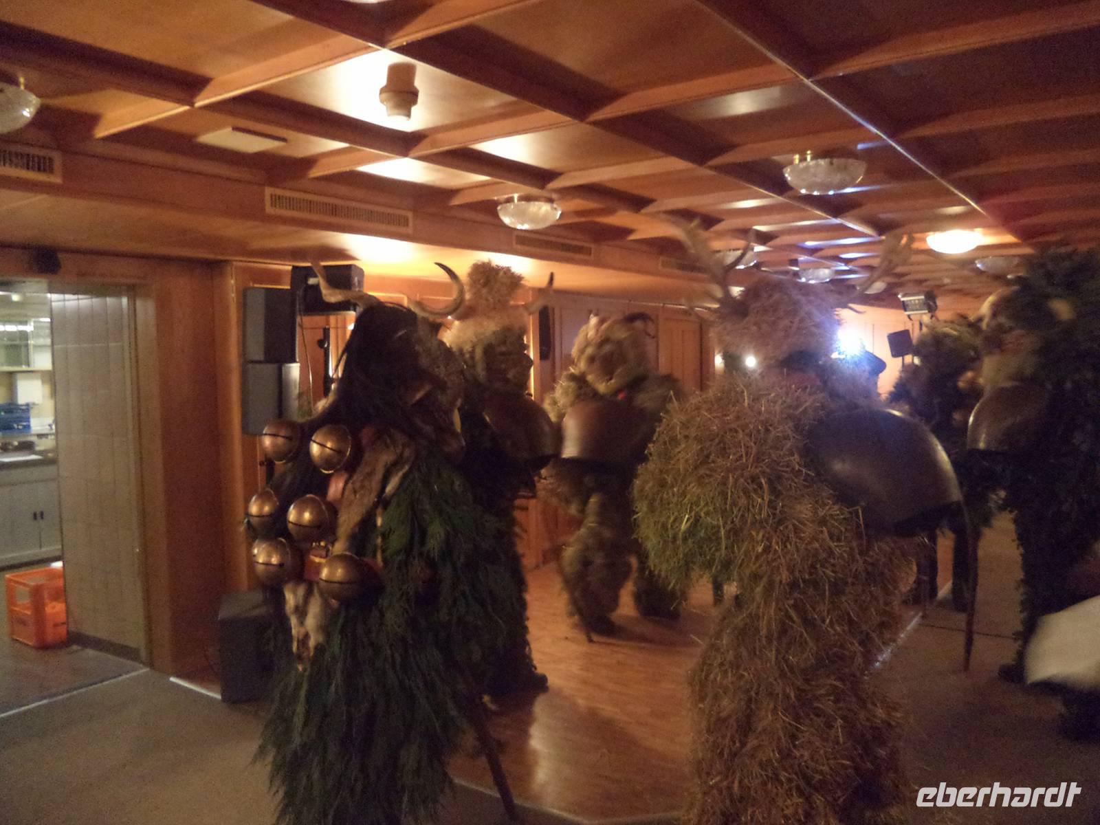 Silvesterchläuse bei der Silvesterfeier