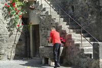 Am Brunnen vor dem Museum in Estavayer le Lac