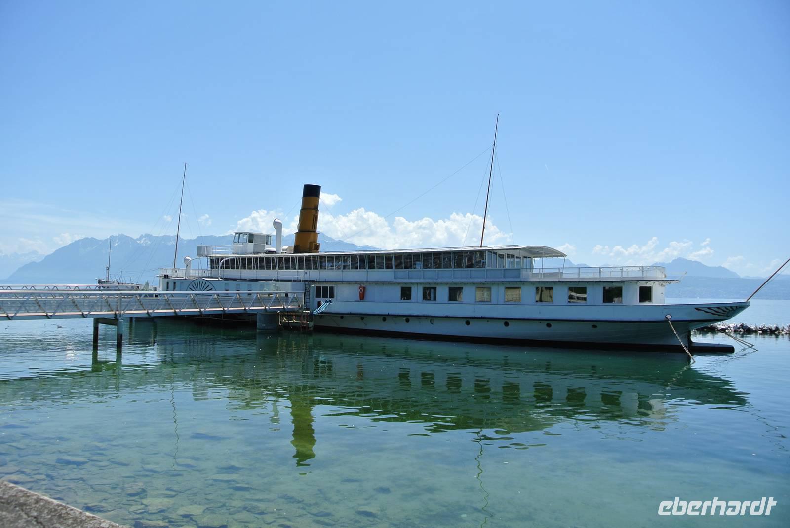 An der Seepromenade in Lausanne 