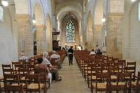 In der Kirche der Abtei Romainmotier