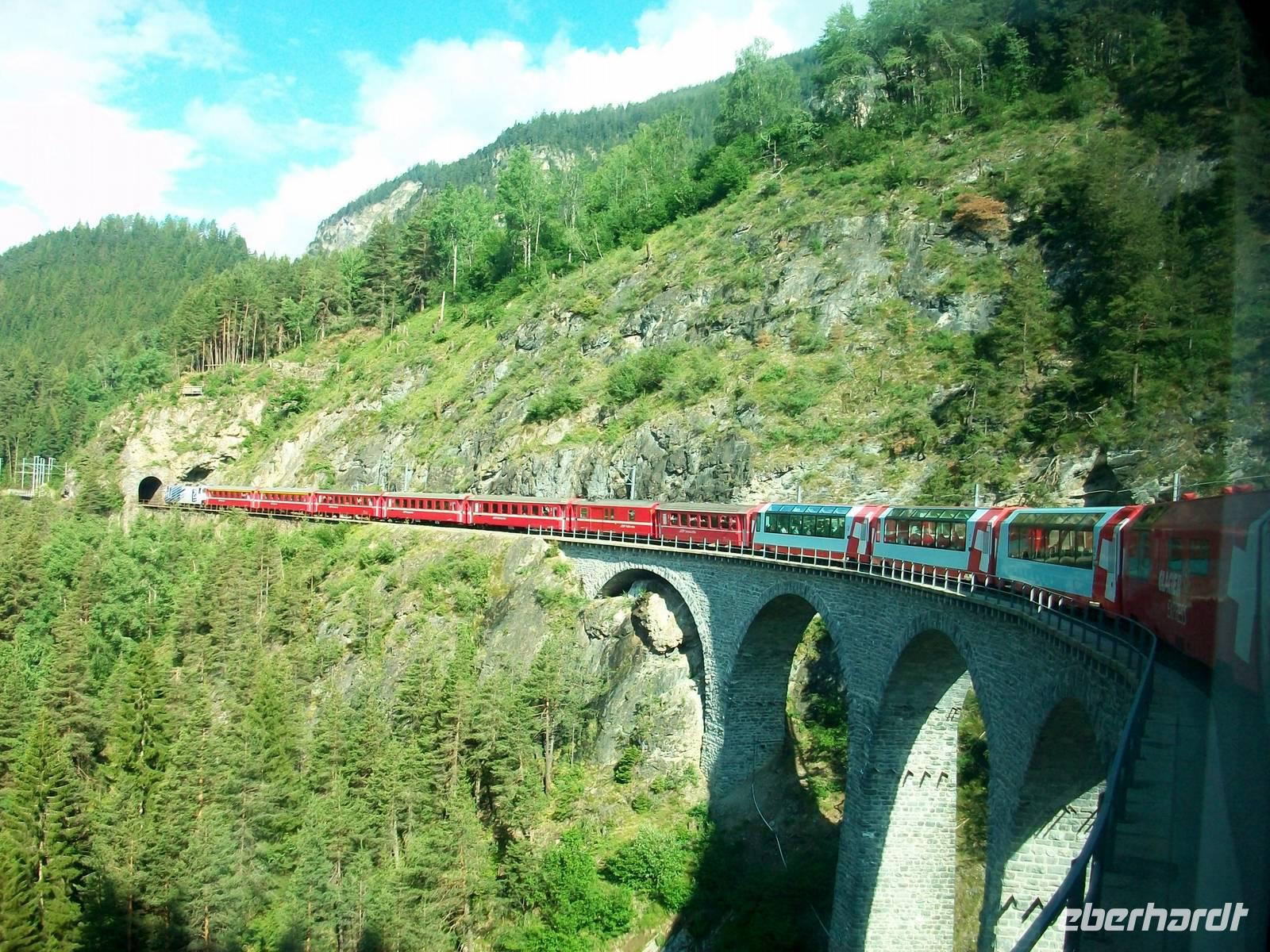Fahrt mit dem Glacier- Express