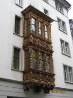 reichhaltige Fassadenverzierung in St. Gallen