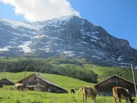 Fahrt zum Jungfraujoch, im Hintergrund der Eiger