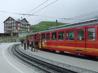 Von Kleine Scheidegg geht es mit der Jungfraubahn weiter