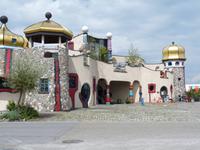 Hundertwasser-Markthalle in Staad bei Altenrhein