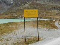 Fahrt mit dem Bernina-Express (Wasserscheide auf dem Bernina)