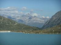 Ein Blick zurück aus dem Bernina-Express