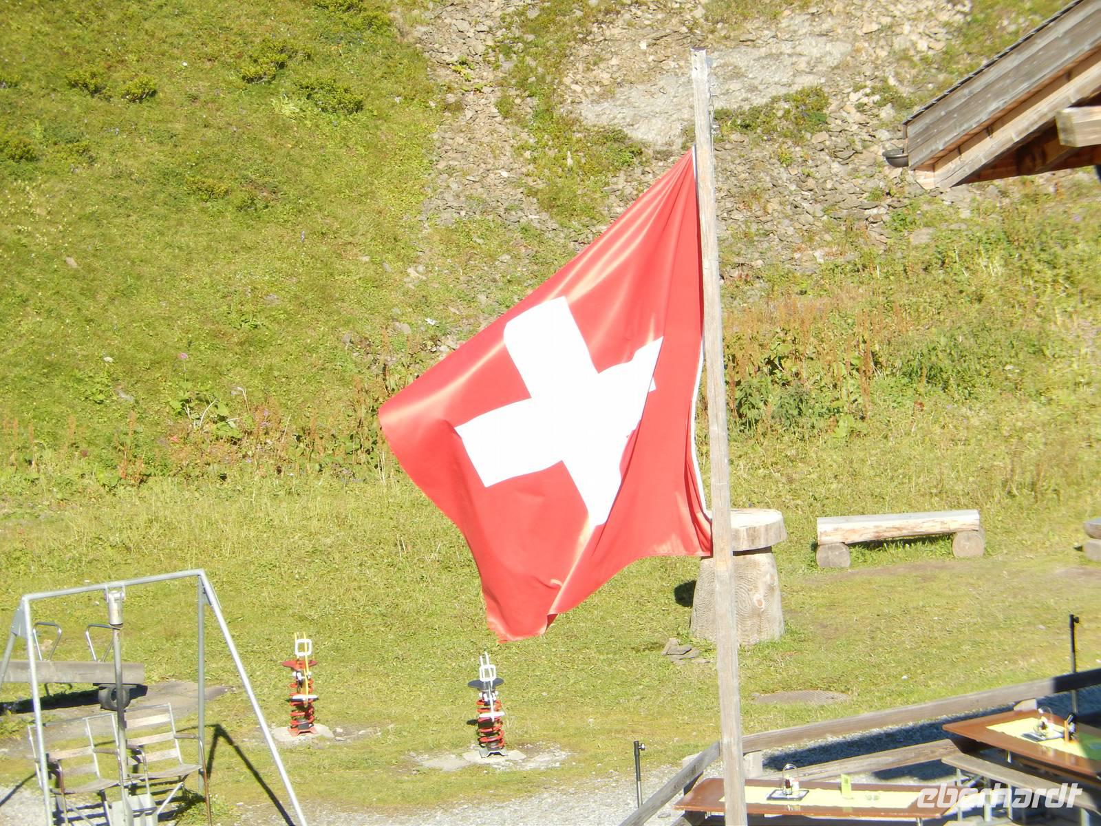 Das Schweizer Kreuz ist stets allgegenwärtig