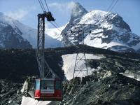 Fahrt mit der groß0en Kabinenbahn zum Kleinen Matterhorn