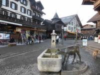 Gstaad - Denkmal an Simmentaler Fleckvieh